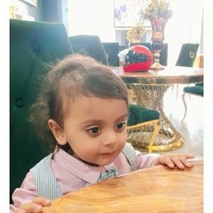 Meet your Posher, Anu